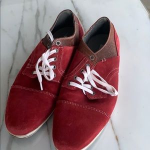 Men’s shoes